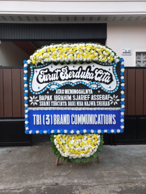 Papan Bunga Duka di Oba Selatan